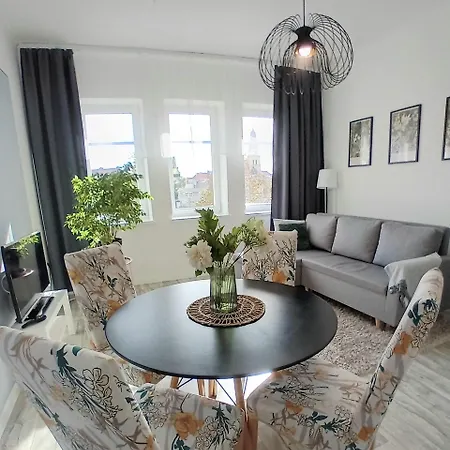 Lägenhet Veva - 2kk Blizko Centra S Balkonem Znojmo