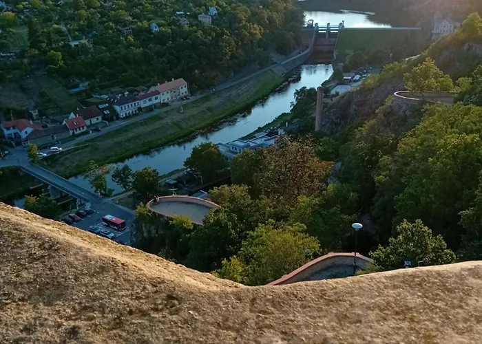Apartman Veva - 2Kk Blizko Centra, Balkon, Parkovani, Wi-Fi Lägenhet *