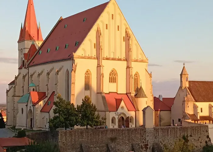 Apartman Veva - 2Kk Blizko Centra, Balkon, Parkovani, Wi-Fi Lägenhet *